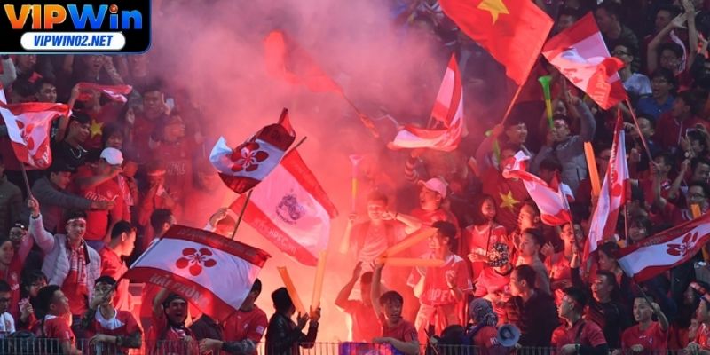 Hành động điển hình từ Hooligan chính là sự bạo lực đáng sợ